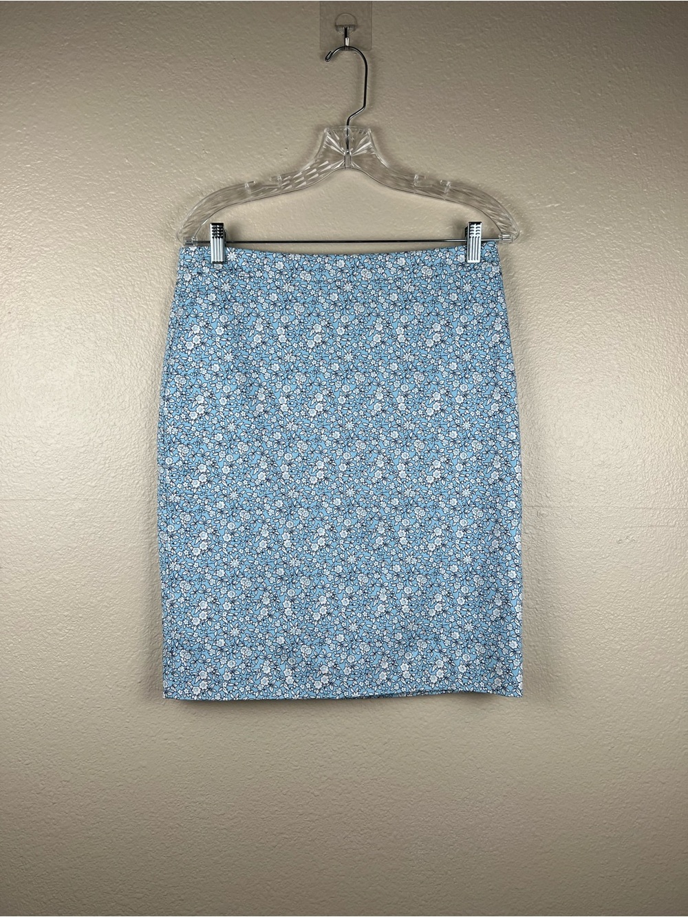 NWT J.Crew Blue Floral Pencil Skirt Size 8